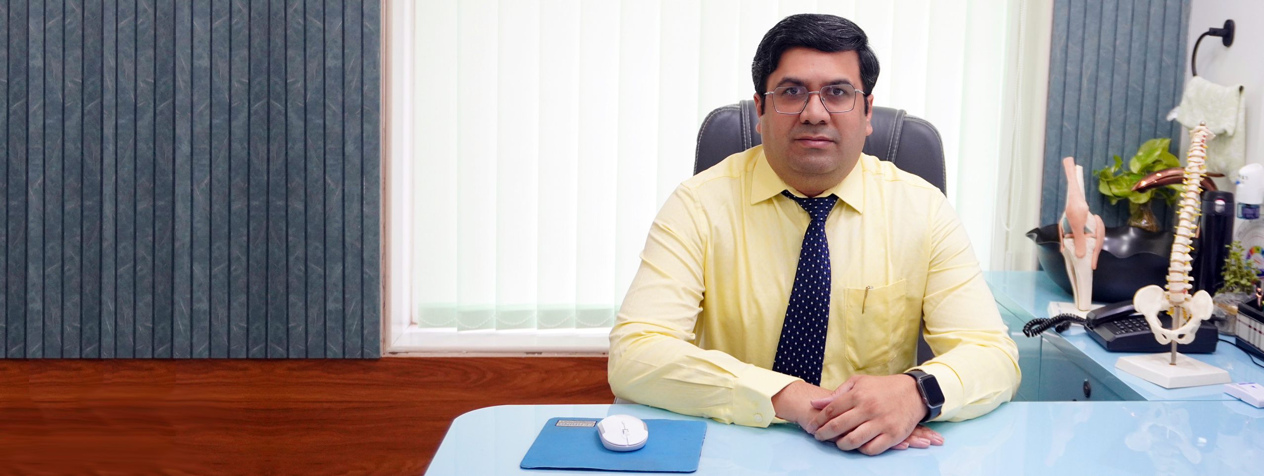 Dr. Mayur Purandare - Leading Orthopaedic and Joint Replacement Surgeon